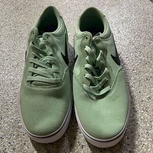 Nike SB Chron 2